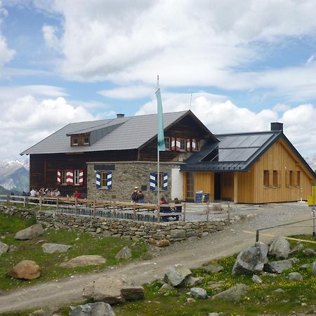 Ad Laca See Exterior photo